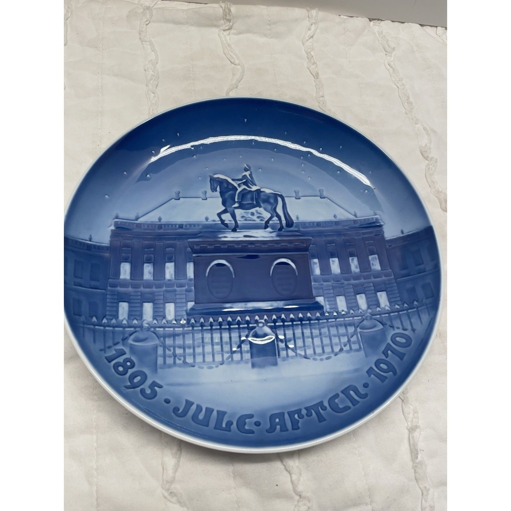 Bing & Grondahl B & G 1970 Christmas Jubilee 9" Plate‎ Amalienborg Royal Palace